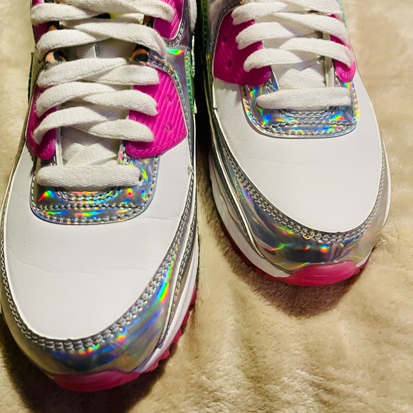 Air Max 90 LX Laser Fuchsia (Women’s, Size 8) - Picture 8 of 15